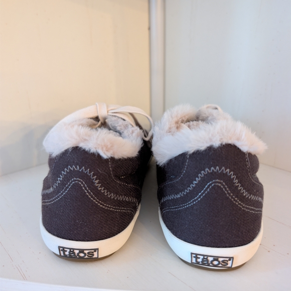 Taos Starline NWT Faux Fur Lined Canvas Sneakers Comfort Arch Support 8.5 - Picture 4 of 6